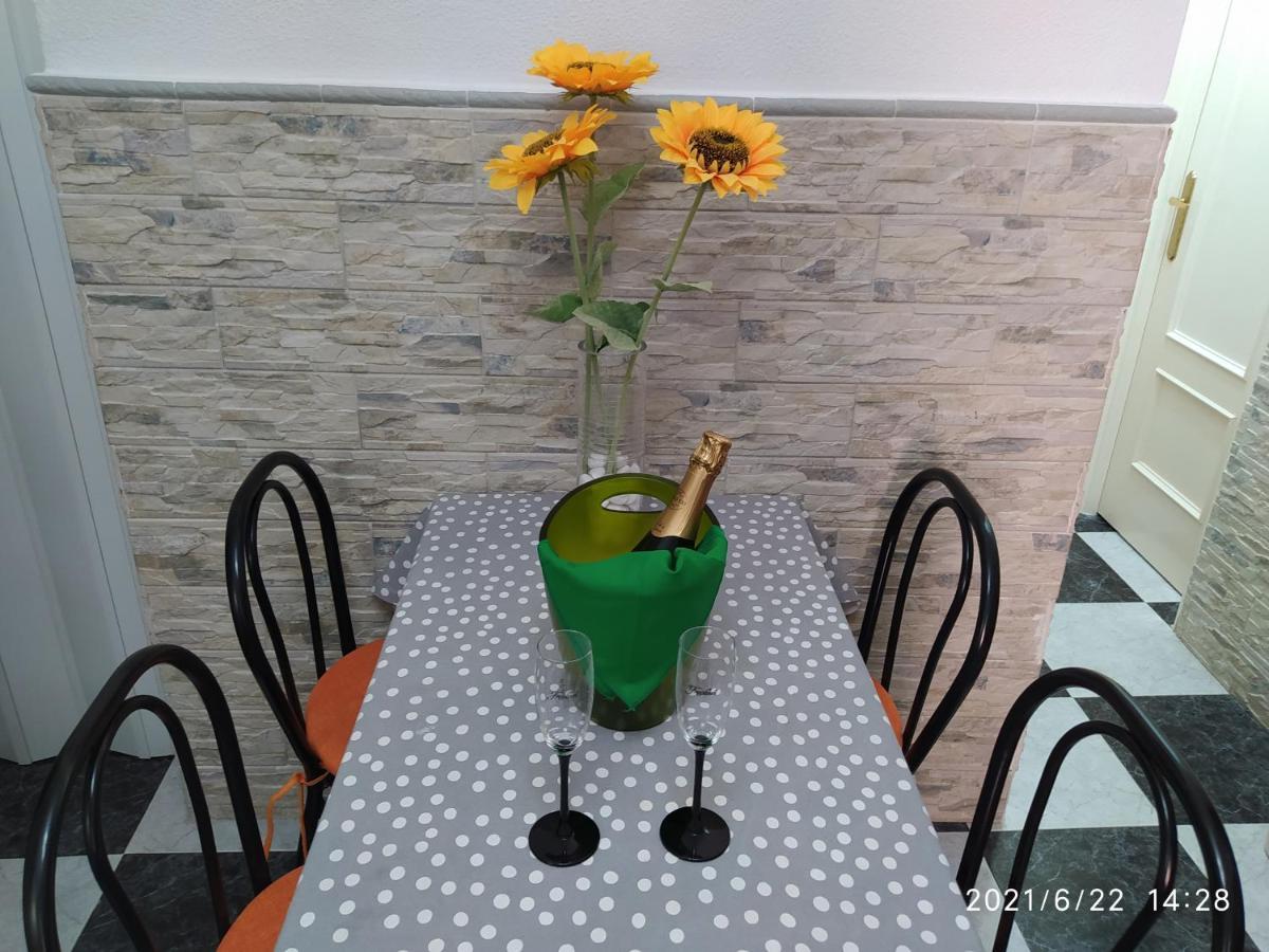 Apartment Tres Girasoles Cadiz